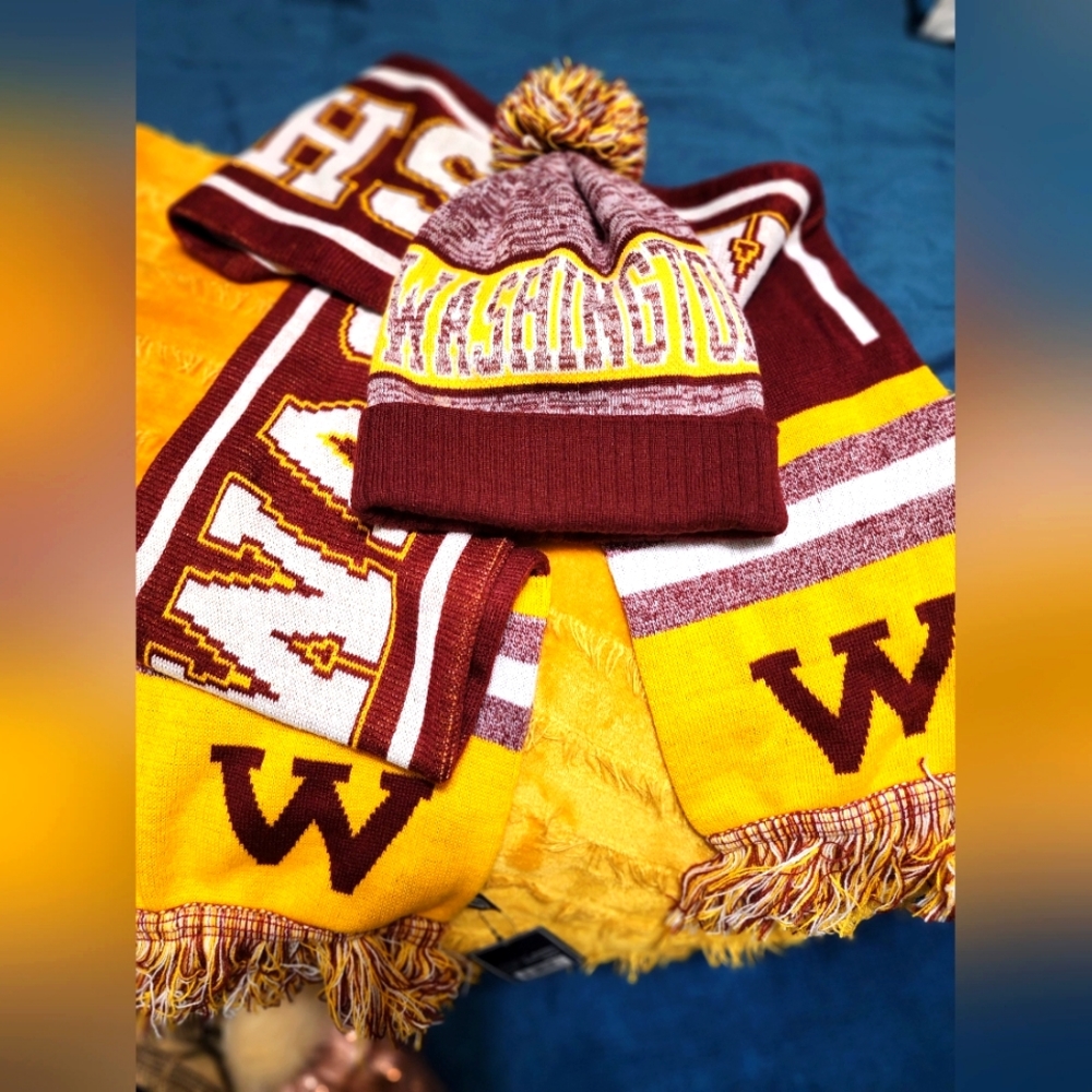 Washington hat and scarf